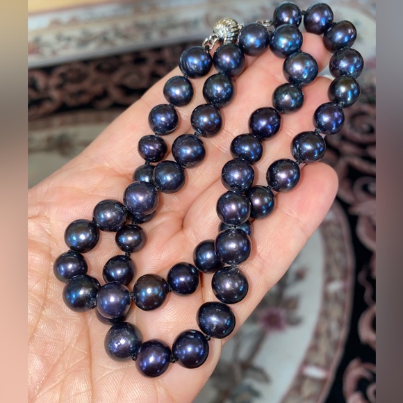 Genuine Black Akoya Pearl Necklace 18” - Picture 7 of 15